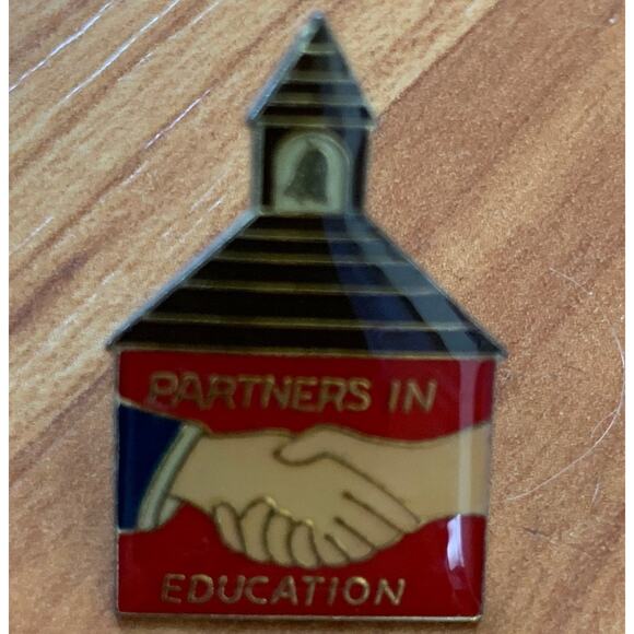 Partners in Education Pin - Picture 1 of 2